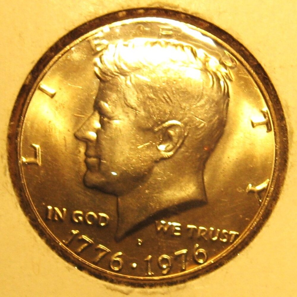 1776-1976 Kennedy bi-centennial Uncirculated 50 cent coin